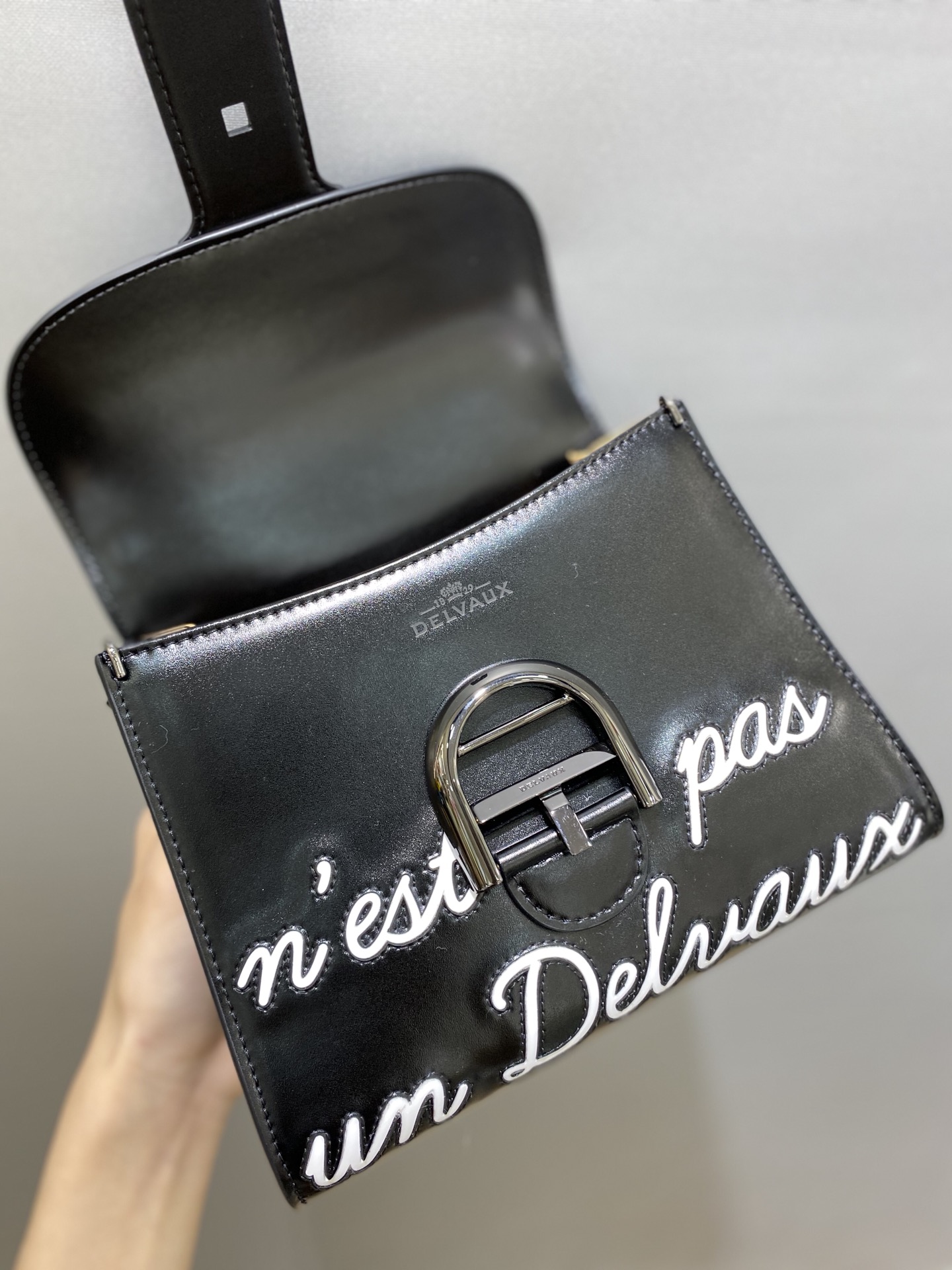 델보 레터링 브리앙 박스백 미니